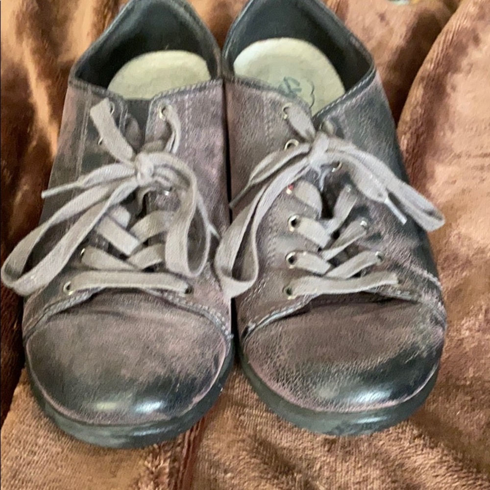 Clarks Gray leather cloudsteppers